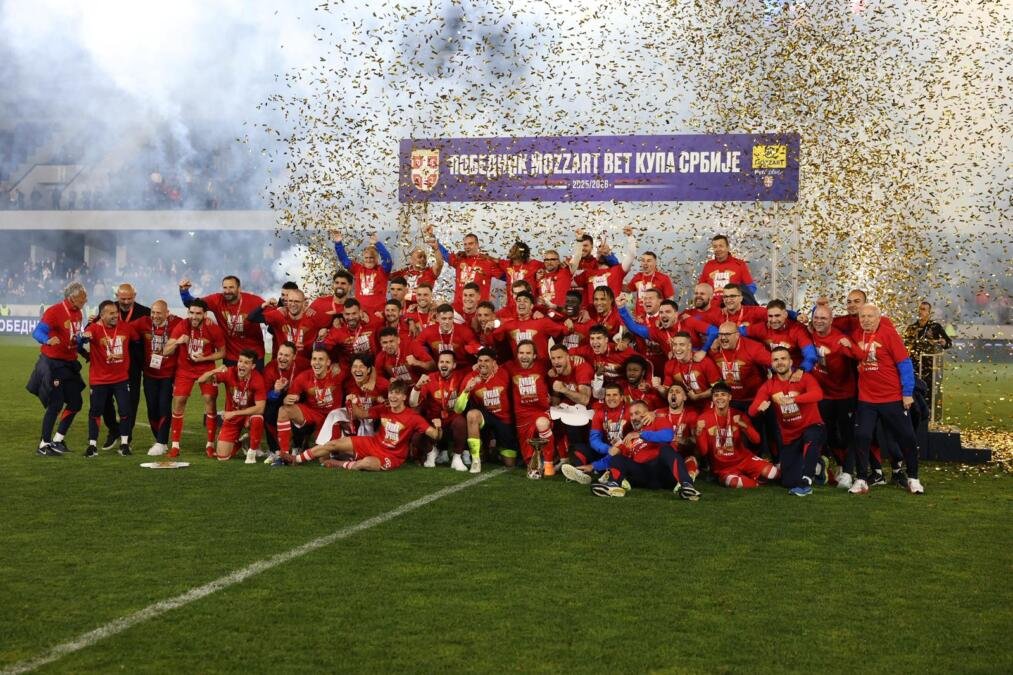 GOSPODSKI POTEZ FUDBALERA ZVEZDE! Tiknizjan porukom na ĆIRILICI zapalio mreže! Prepričavaće se njegove reči o igračima Vojvodine!