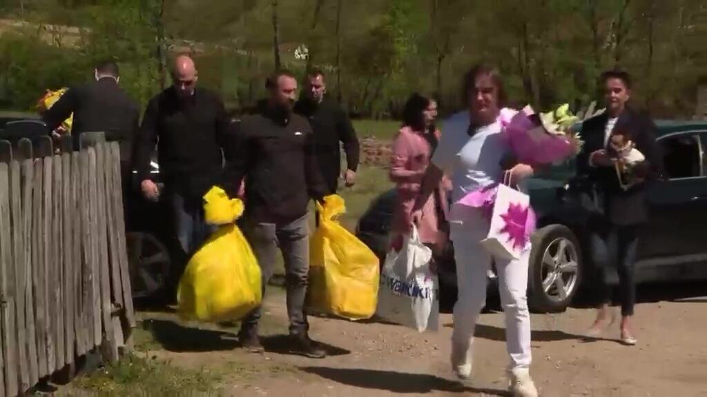Željko Mitrović HUMANIM GESTOM olakšao svakodnevicu petočlanoj porodici Tadić iz Guče koja se suočila sa VELIKOM TRAGEDIJOM !