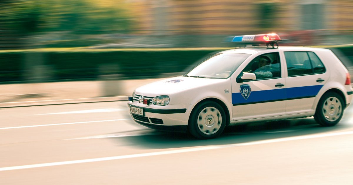 Drama u Banjaluci: Nemac tuđu kuću i automobil polio benzinom! Vlasnik u šoku zvao policiju