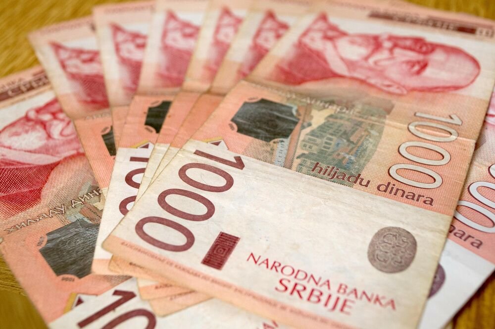 Proverite račune: Ovim građanima Srbije leže 13.000 dinara na račune