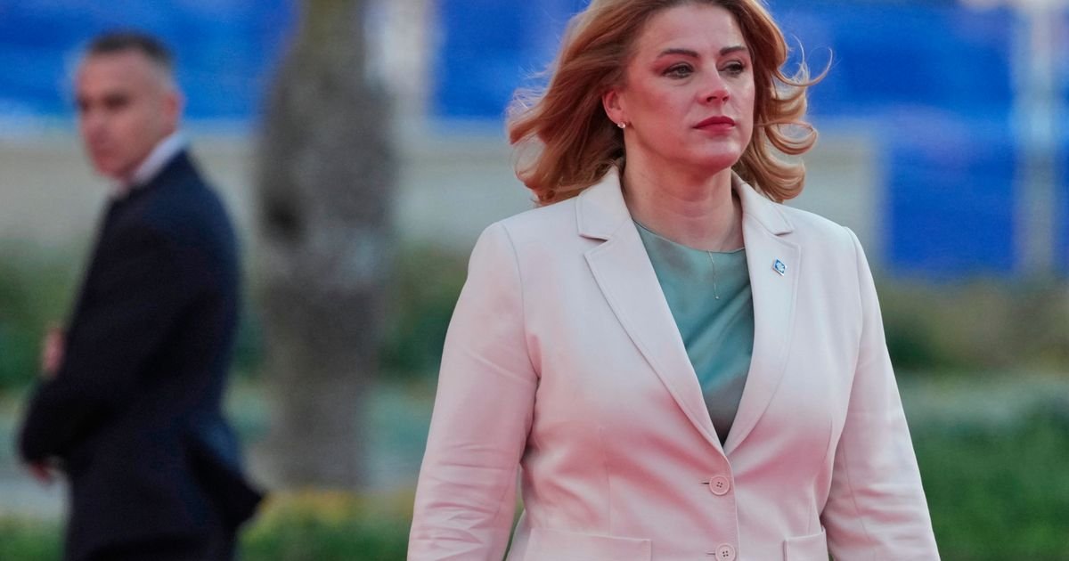 Premijerka Letonije podnela ostavku!