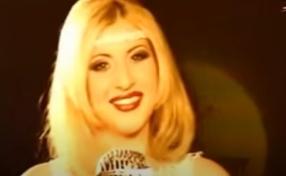 TAJNO SE RAZVELA, A DANAS JE ZBOG NOVE BOJE KOSE MALO KO PREPOZNA! Šta sada radi Jelena? Svi se iznenade kad čuju..