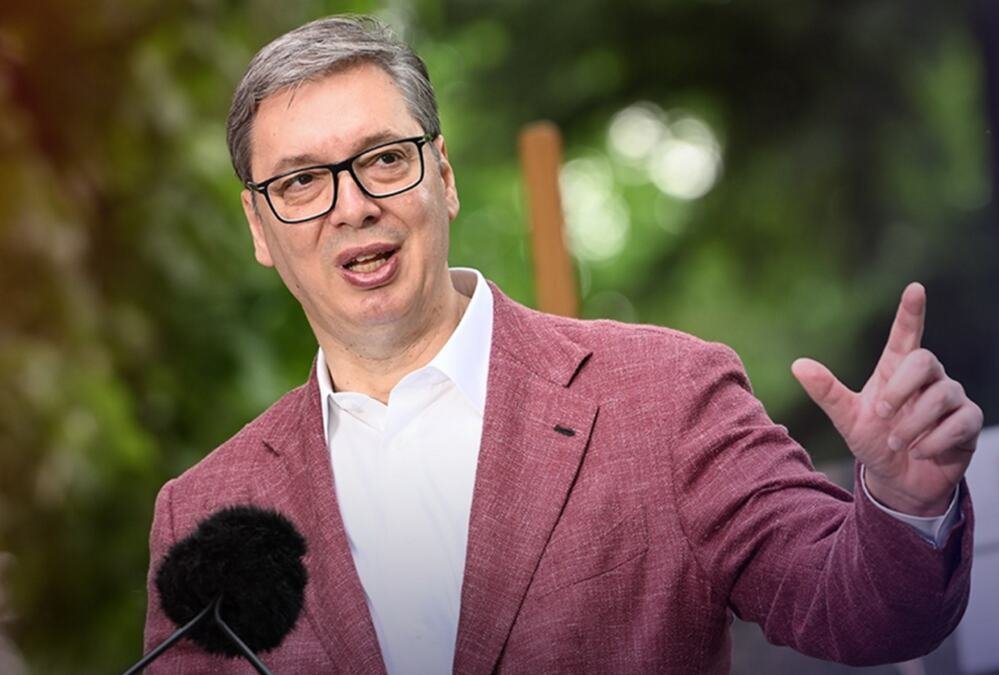 VERUJEM U BORBU I TEŽAK RAD, NE U "LAKO ĆEMO" Vučić naglasio da posvećenost vodi ka istorijskim poduhvatima i boljoj budućnosti Srbije (VIDEO)