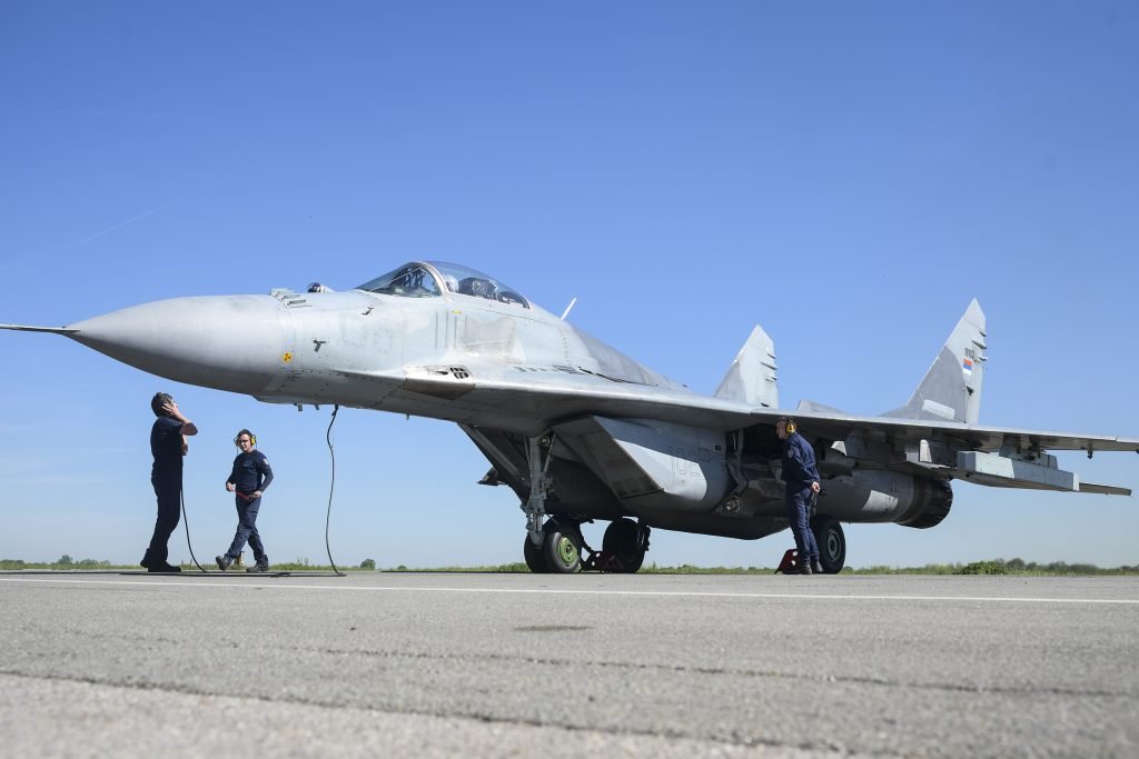 Ministarstvo odbrane Republike Srbije: Obuka pilota višenamenskih borbenih aviona