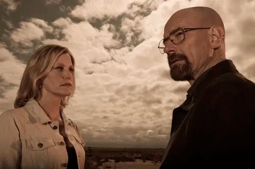 Brajan Krenston stao u odbranu lika Skajler iz serije Breaking Bad: "Njen muž nestaje bez objašnjenja, pravi kristalni met... I ona je negativac?"