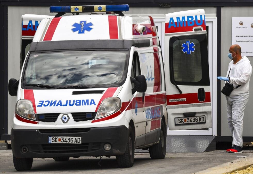 VETERINARA UJEO PAS ZA VRAT TOKOM PREGLEDA Užas na Bežanijskoj kosi: Hitno prevezen u Urgentni centar