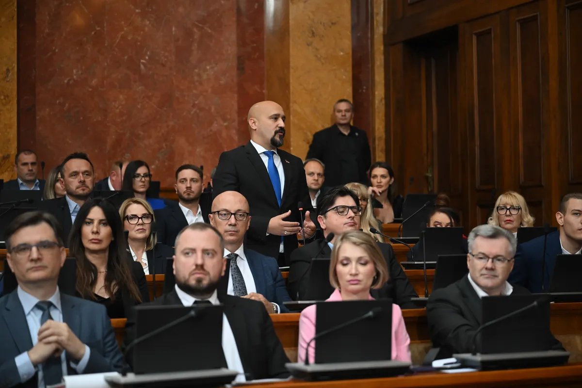 Poslanici Skupštine Srbije u utorak nastavljaju raspravu o amandmanima na izmene izbornih zakona