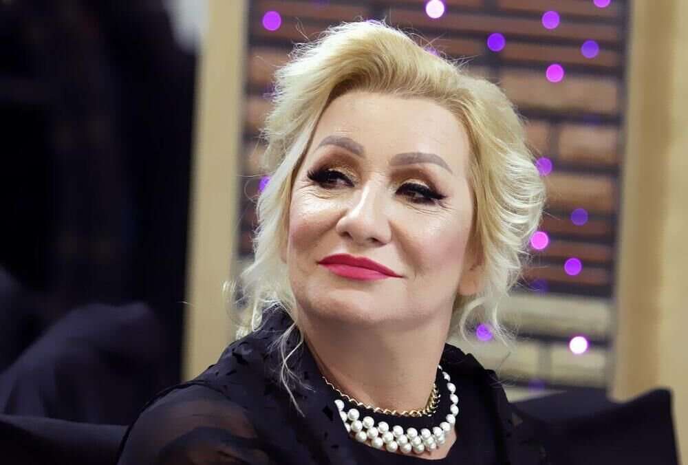 ĆERKA VESNE ZMIJANAC STIGLA NA KONCERT: Evo šta je Nikolija rekla za majku, Relja se ne odvaja od nje