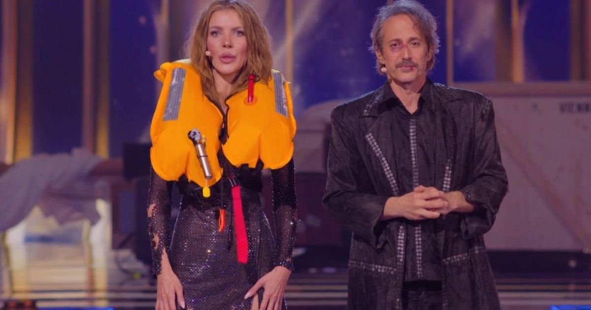 Voditeljka Evrovizije izgubila kontakt sa produkcijom, snimak se šeruje na mrežama: Haos tokom polufinala