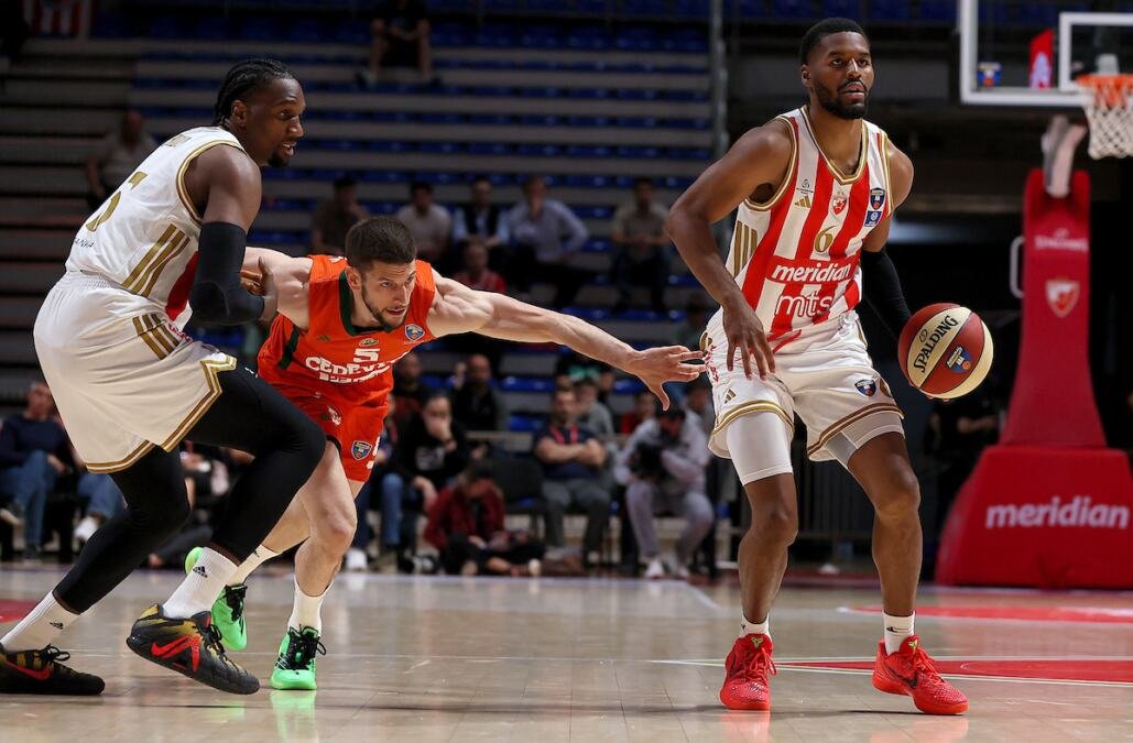 ZVEZDA JE APSOLUTNI FAVORIT! Kladionice objavile kvote za meč crveno-belih i Cedevita Olimpije: Četa Saše Obradovića daleko je bliža pobedi!