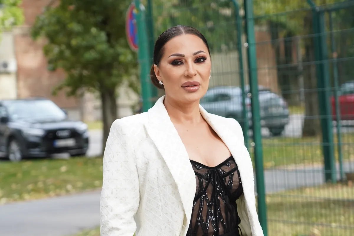 "Istoriju nisam volela jer je pišu pobednici, pa ne znam šta je tu istina. Držala sam se geografije": Ceca otkrila kakva je bila u školi (VIDEO)