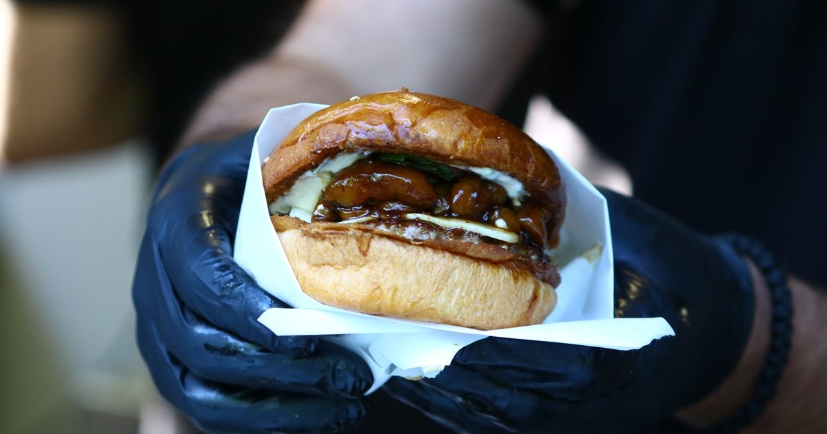 Znate li šta su to BRIZLE? "Žlezde od..." - Ljudi su poludeli za burgerom koji u sebi ima pravi specijalitet