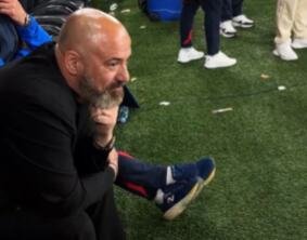 NIKAD VIĐEN SNIMAK DEJANA STANKOVIĆA NAKON OSVAJANJA KUPA! Pogledajte njegovu prvu reakciju posle pobede, emocije pršte na sve strane, ovo se nije videlo na TV!