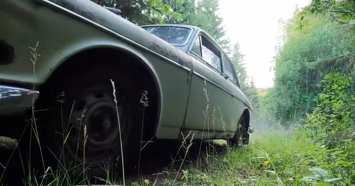 Našao legendarni Volvo Amazon koji je vlasnik napustio 1987: Odvezao ga u garažu i tada se sve promenilo