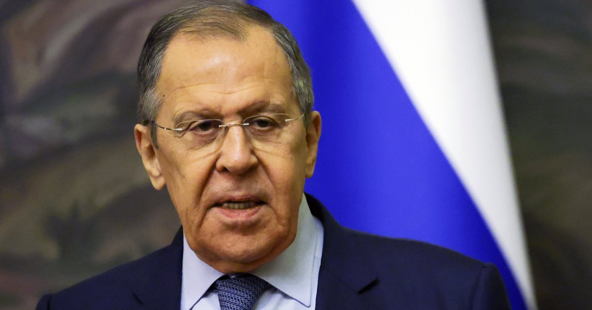 Lavrov sa konferencije udaljio novinara koji ga je opasno iznervirao: "Ako ne izađeš, oni će potegnuti oružje"