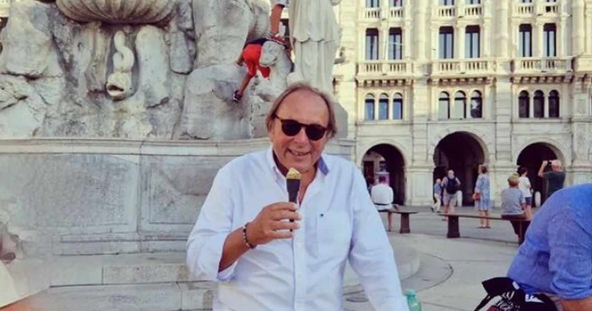 Poznati pevač oženio se četvrti put, supruga 42 godine mlađa! Venčali se na Havajima, evo kako izgledaju