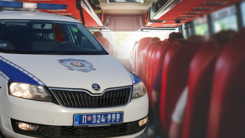 Tinejdžer se kroz popeo na krov autobusa u pokretu kod Brodareva: Policija hitno reagovala!
