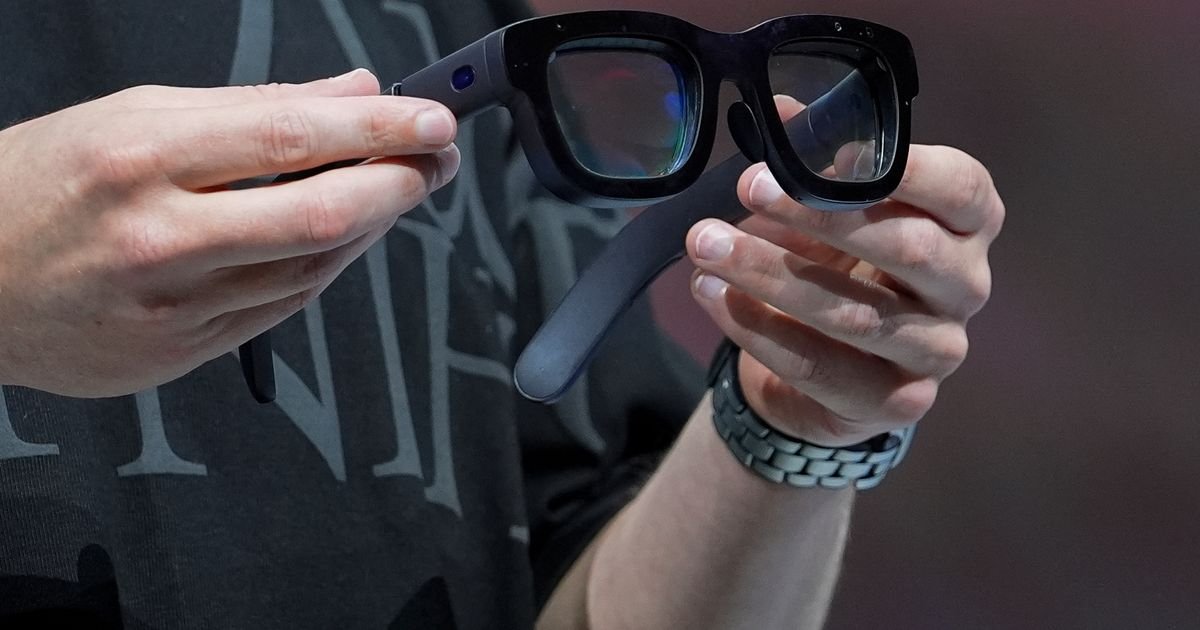 Da li će Meta pametne naočare uskoro zameniti telefone? Stižu nove funkcije koje su svi čekali