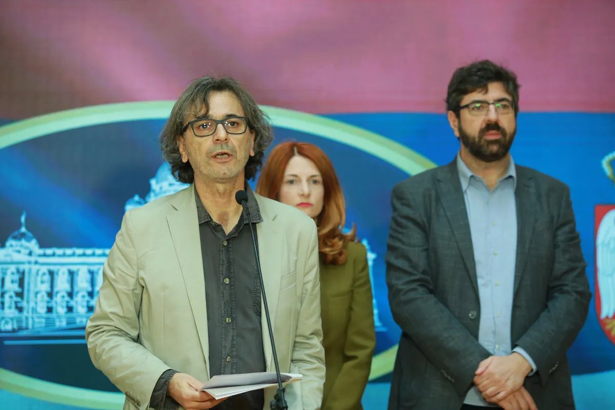 "Uhapsiti ministra i direktora policije, ceo državni vrh u vezi s organizovanim kriminalom"