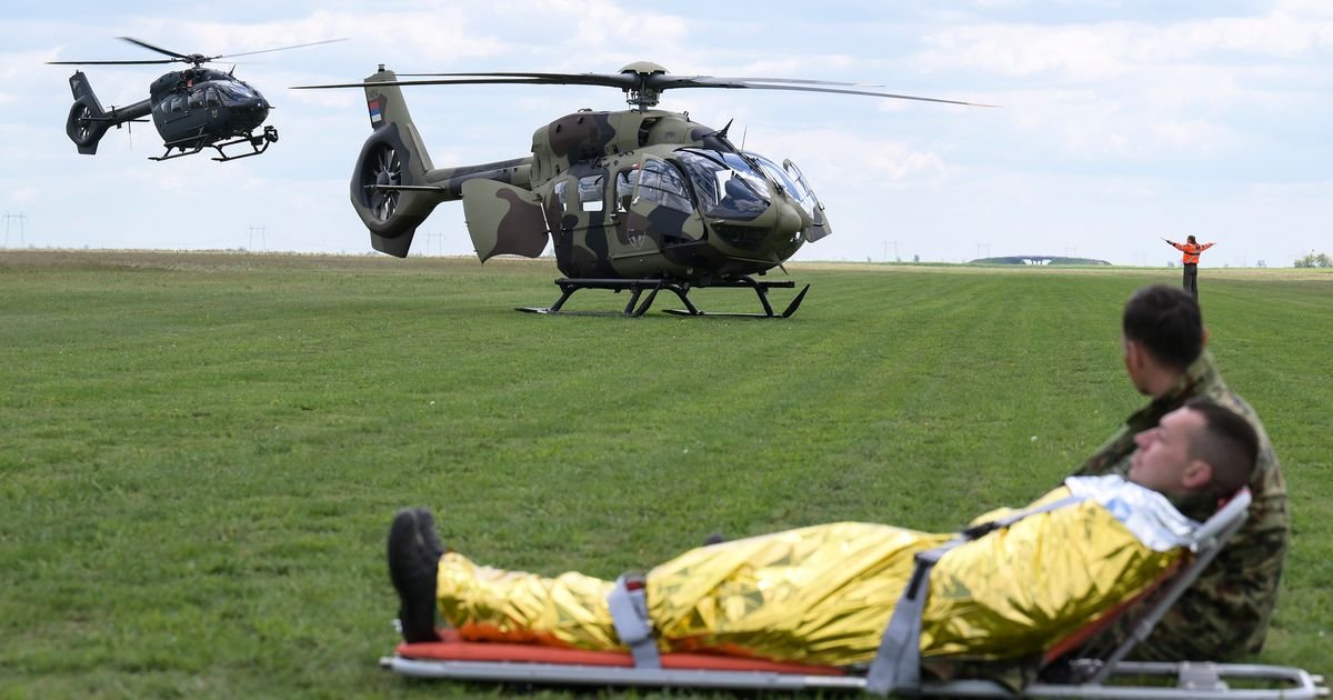 Srpski i mađarski helikopteri zajedno spasavali povređene u simulaciji pada aviona: Cross Landing 2026