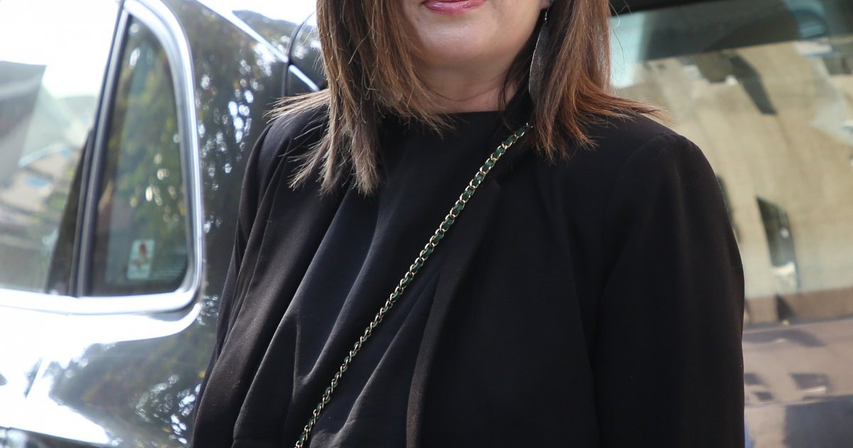 Ivana Peters pokazala lice bez šminke: Svi su iznenađeni kako pevačica izgleda, OVAJ detalj svi komentarišu