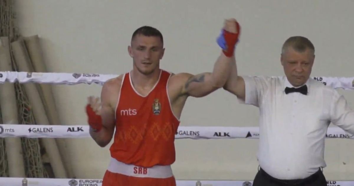 Almir Memić prošao kroz pravi rat u ringu, pa podeljenom odlukom savladao Kazahstanca na Beogradskom pobedniku
