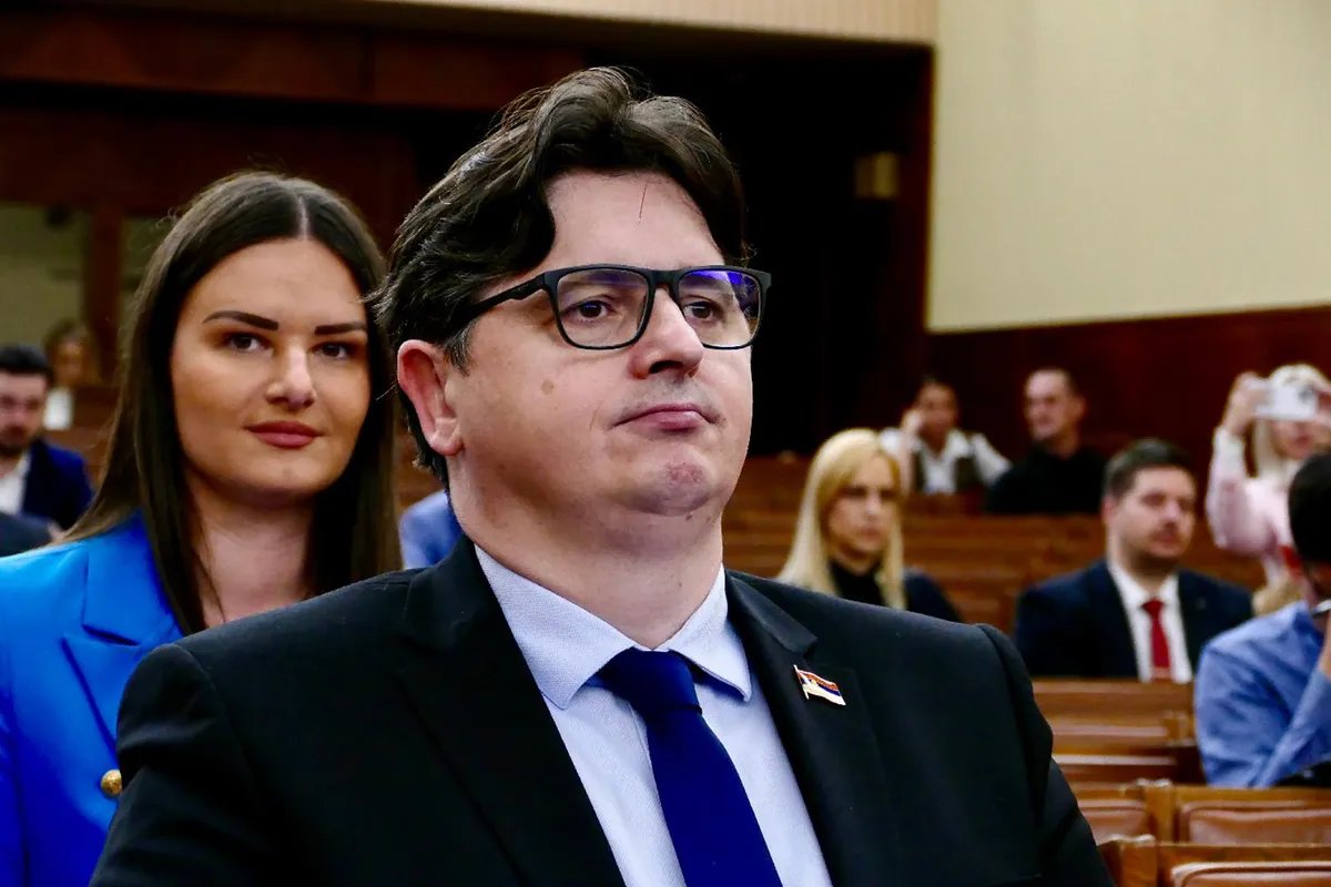 Unapređene verzije radnih tekstova Mrdićevih zakona u ponedeljak će biti poslate Venecijanskoj komisiji