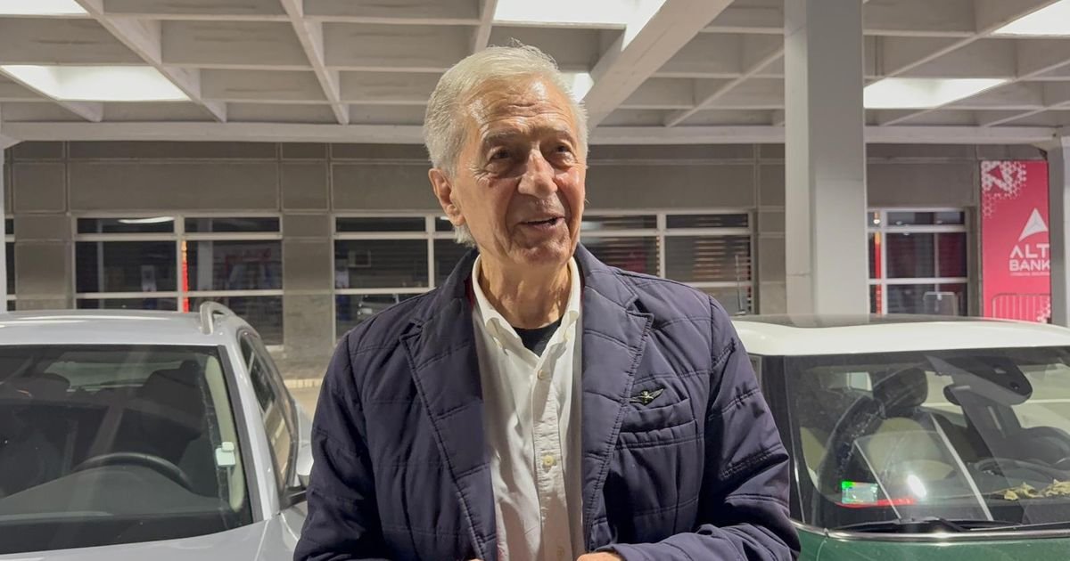 Miroslav ponovo gost na Vesninom spektaklu: Posle dramatične večeri kaže "Folirant...može ona da izdrži i tri"