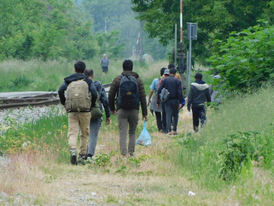 EU PRAVI VELIKI MIGRANTSKI CENTAR U CRNOJ GORI? Isplivala lista zemalja u koje planiraju da vraćaju azilante, evo ko je sve na spisku