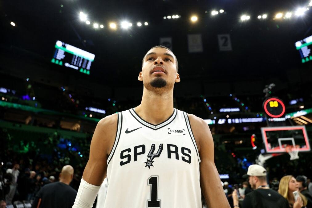 A SADA - SPEKTAKL! VEMBI UDARA NA ŠEJA! Sparsi razbili Minesotu i zakazali rat sa šampionima NBA lige! (VIDEO)