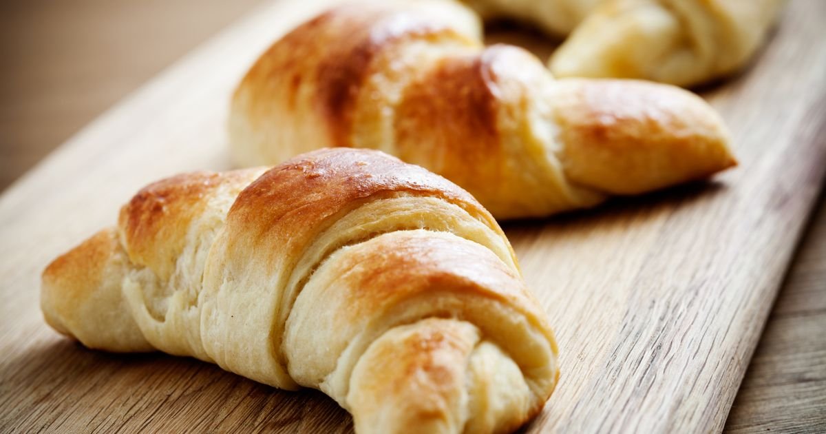 Samo dodajte ovo u testo i kifle će biti mekane 5 dana: Pekari ovaj trik kriju godinama