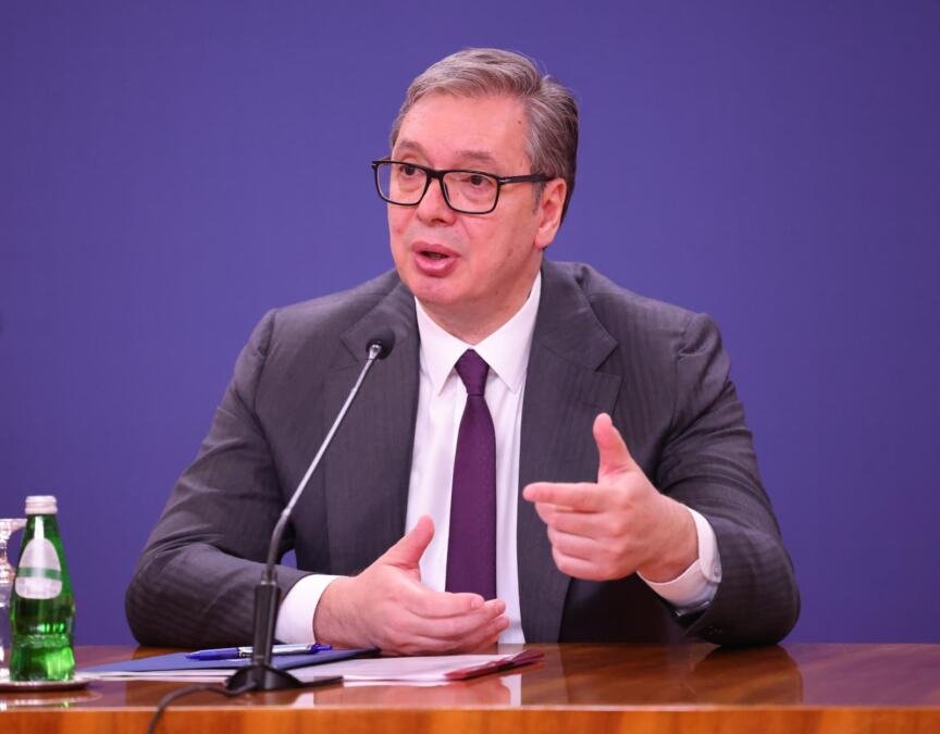 "E TI, MAJČIN SINE, NE MOŽEŠ VIŠE DA RADIŠ U POLICIJI": Vučić najavio novi zakon, pomenuo i vojsku