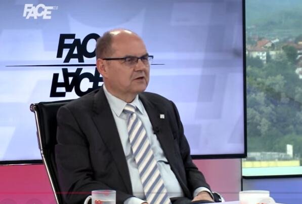 "ODLAZIM NEVOLJNO" Kristijan Šmit progovorio o razlozima svoje ostavke, evo kako je reagovao na pitanje da li su ga Amerikanci zamolili da ode