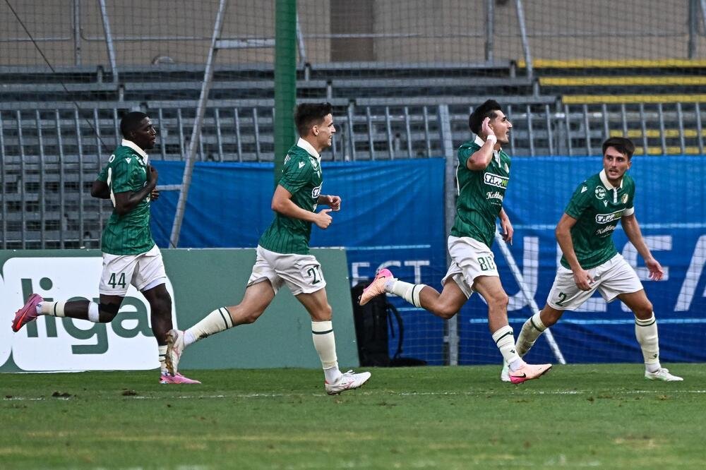 Đer novi šampion Mađarske! Ferencvaroš pao posle sedam godina (Foto)