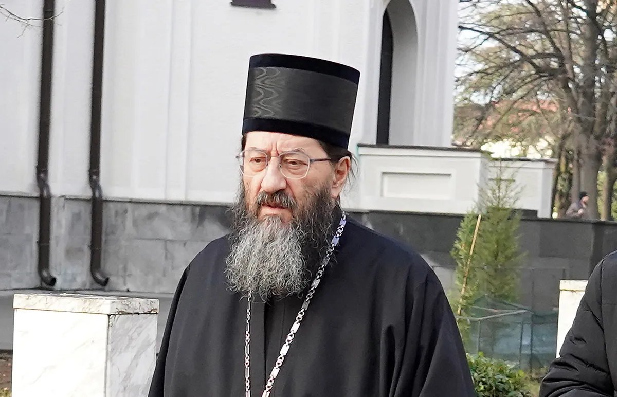 SAZNAJEMO Razrešen mitropolit Justin: Šest episkopa bilo protiv odluke