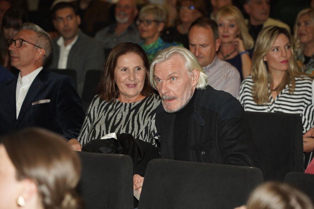 KO BI REKAO DA JE OLGA STARIJA OD PELETA? Srbi ih obožavaju, ali ovaj detalj promakao je apsolutno svima