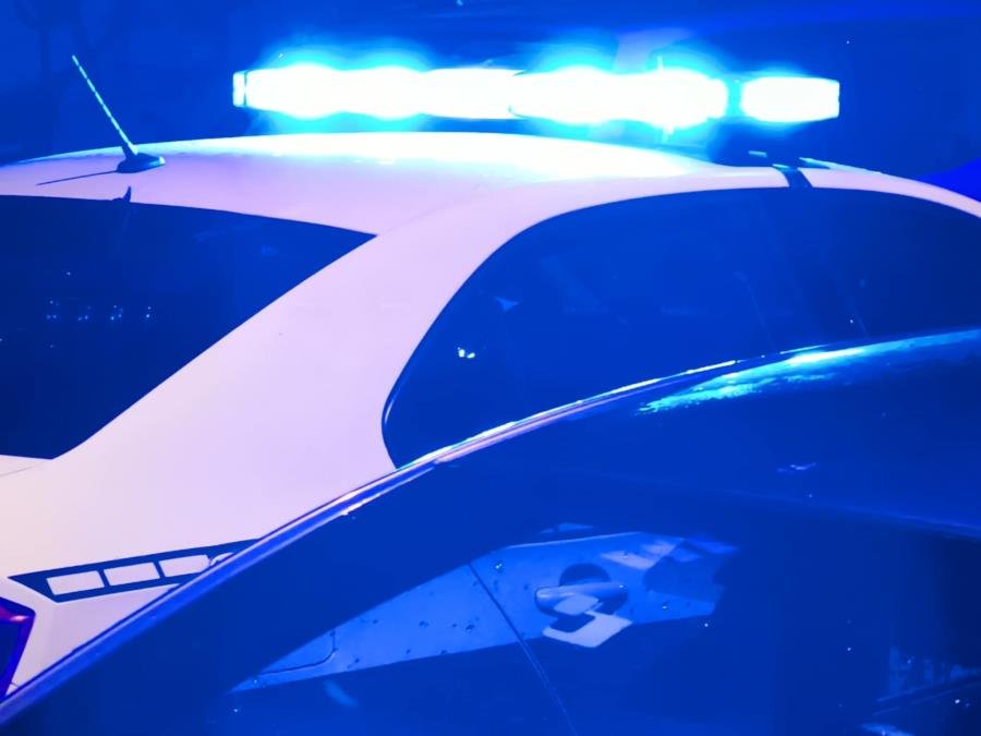 TEŽAK UDES KOD DEČANA, POVREĐENO 11 OSOBA Učestvovala tri vozila