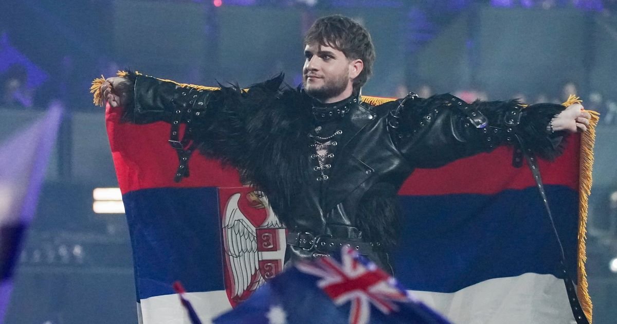Nakon spektakla koji su priredili na sceni u Beču, oglasili su se iz Lavine: "O Bože, ne mogu da verujem..."