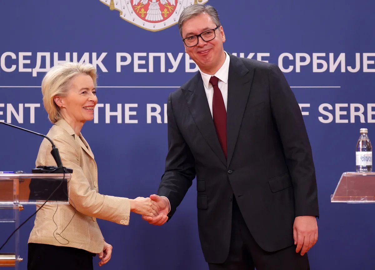 Vučić razgovarao sa Ursulom fon der Lajen o primeni preporuka Venecijanske komisije
