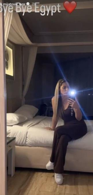 "ŽENA KAD PREVARI TO JE STRAŠNO, A MUŠKARAC KAD TO URADI ONDA JE SUPERHEROJ" Pevačica očitala lekciju jačem polu: Ne bih mogla da budem sa nekim ko je bio sa...
