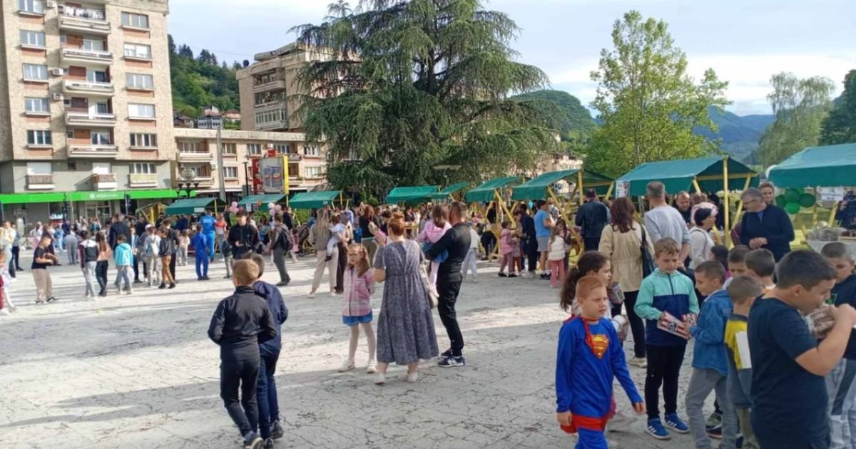 PRIJEPOLJCI SE UJEDINILI, pokazali šta je humanost: Skupljeno više od 800.000 dinara za lečenje malene Danice