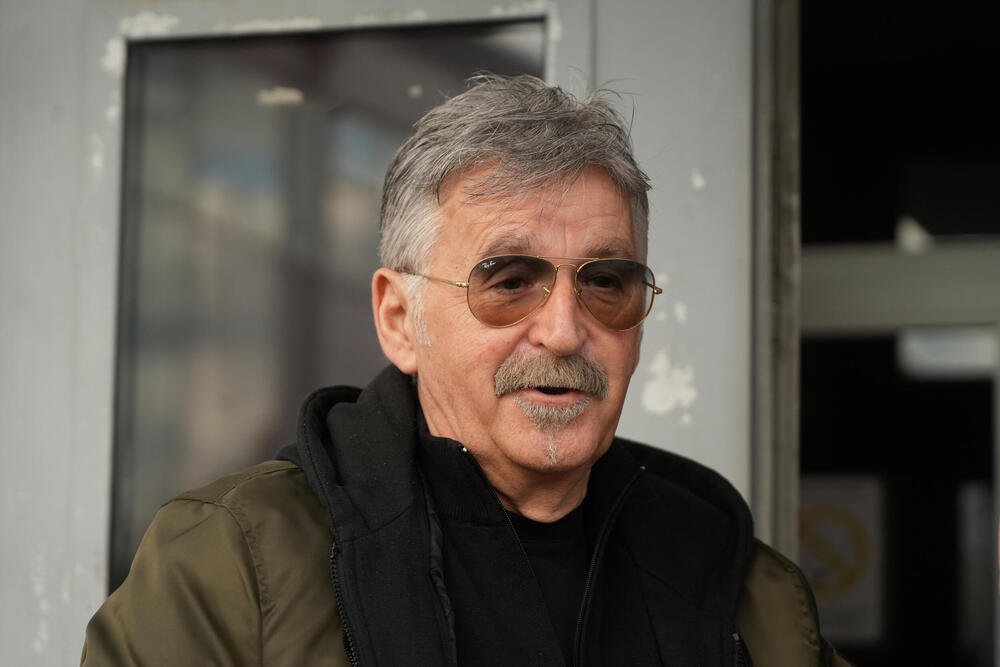 KO JE ZET DRAGANA STOJKOVIĆA BOSANCA? Kad se Milan pojavi sve oči uprte su u njega, Džidža blista kraj ovog čoveka