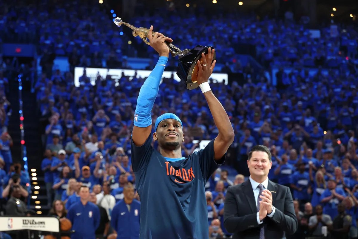 Jokić ostao bez MVP trofeja, poznato ko je proglašen za najboljeg u NBA