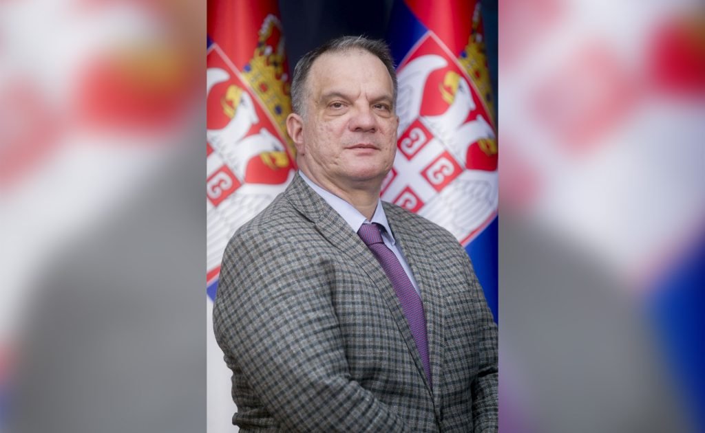 Čestitke ministra prosvete učenicima Farmaceutsko-fizioterapeutske na osvojenim medaljama na takmičenju