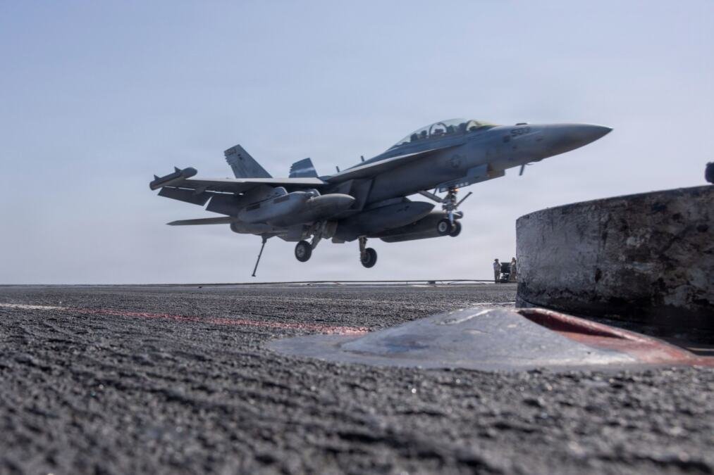 DETALJI O BORBENIM AVIONIMA KOJI SU SE SUDARILI U AMERICI Koštaju više od 200 miliona dolara, imali specijalnu namenu u ratu protiv Irana (FOTO, VIDEO)