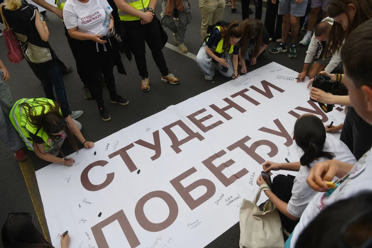 Studenti pozvali na akciju pred protest na Slaviji: Veliko štampanje "Studenti pobeđuju" u utorak od 15 do 19 sati