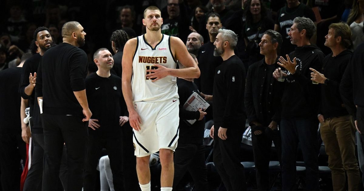 Istorijski rezultat Jokića u borbi za MVP titulu: NBA liga objavila zvanične podatke, opet se priča o Srbinu
