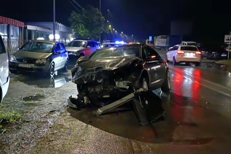 SLETEO U KANAL PA USLED BRZINE PONOVO IZLETEO NA MAGISTRALU?! Karambol u Ivanjici: Od siline udara oštetio i druga vozila (VIDEO)