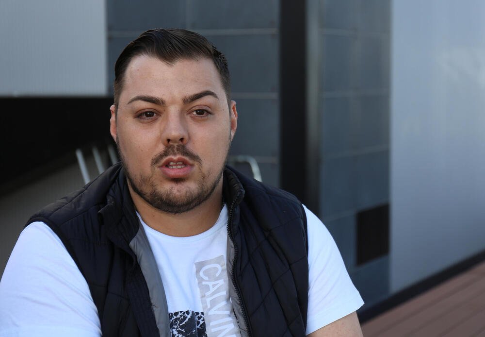 DETALJI O ZDRAVSTVENOG STANJA SLOBE VASIĆA: Pevač prebačen na drugo odeljenje