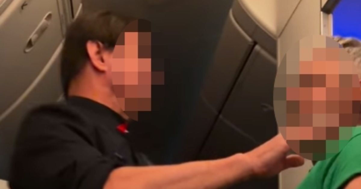 Avion prinudno sleteo na egzotično ostrvo: Policija intervenisala zbog bahatog putnika